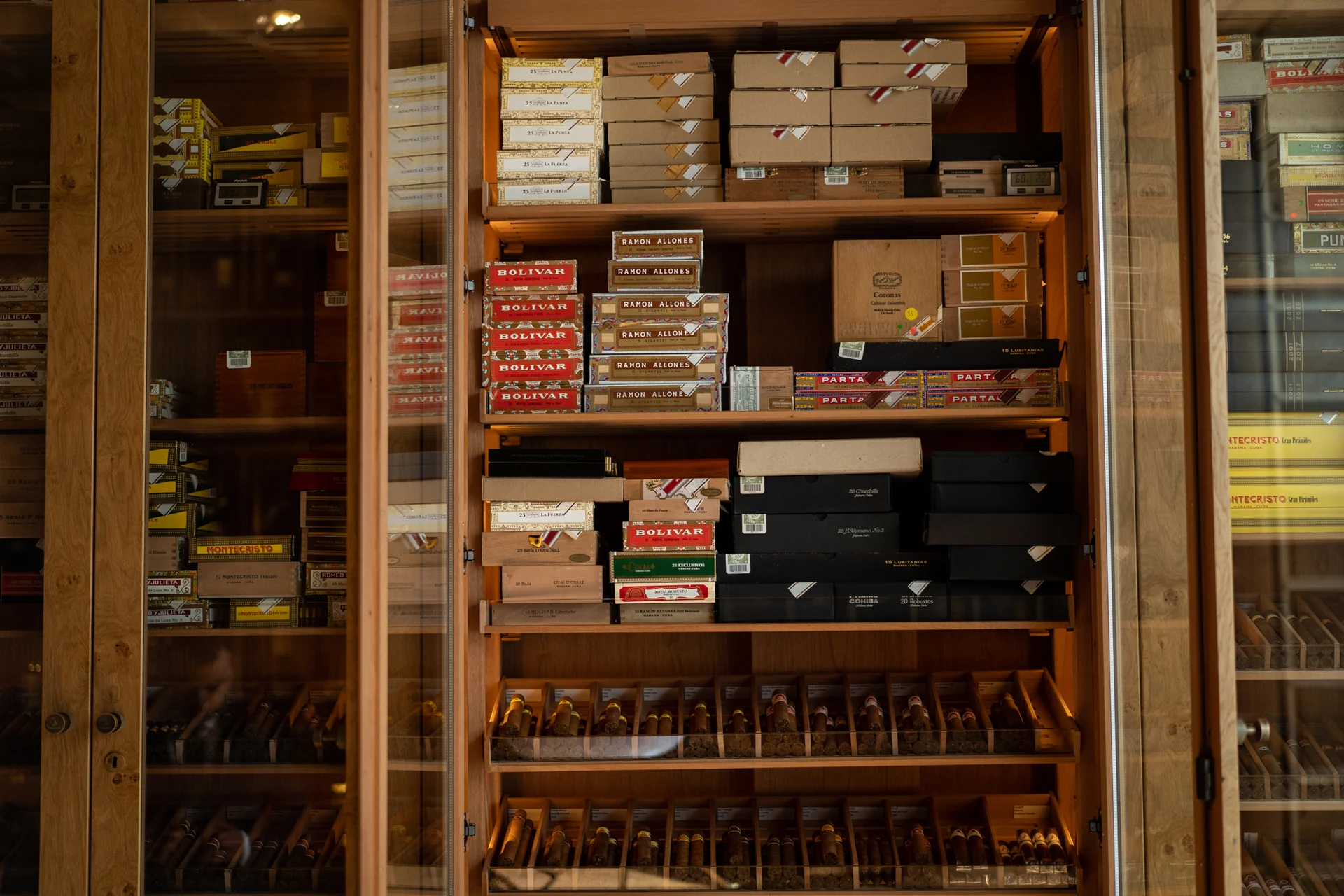 Exquisite Craftsmanship, Hand-Rolled Perfection